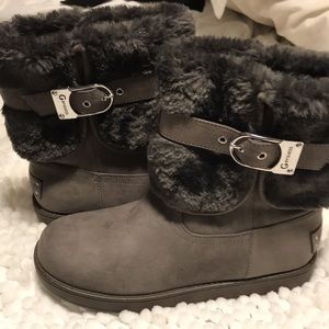 NWOT -Guess boots
